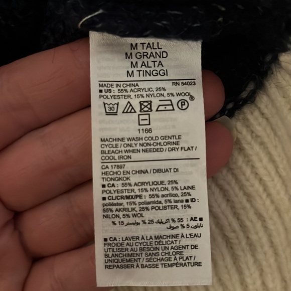 New Old Navy Blue Fair Isle Chunky Knit Sweater - Picture 9 of 9